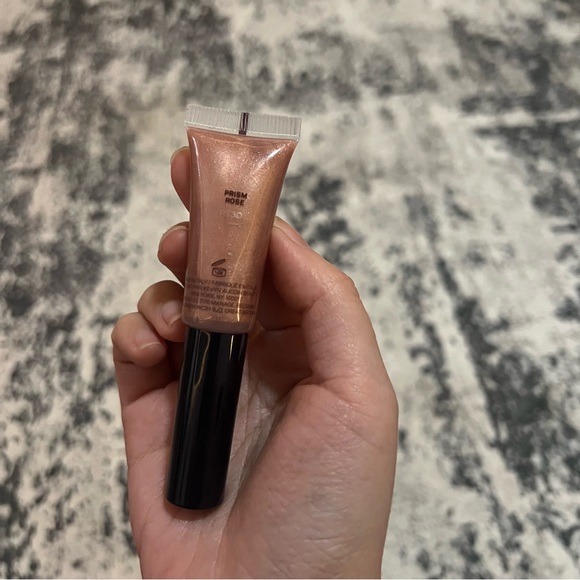 kevyn aucoin glass glow lip prism rose - Picture 3 of 8